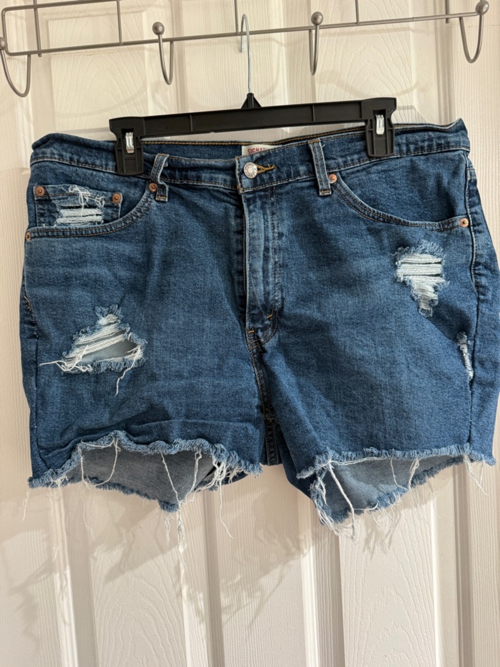 Levi Signature Distressed High-Rise Denim Shorts - Dark Blue